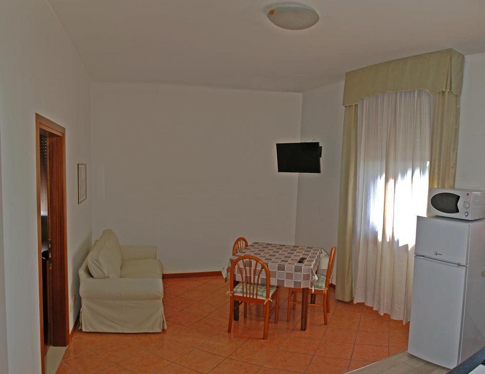 Residence Piccola Oasi 诺文塔 外观 照片